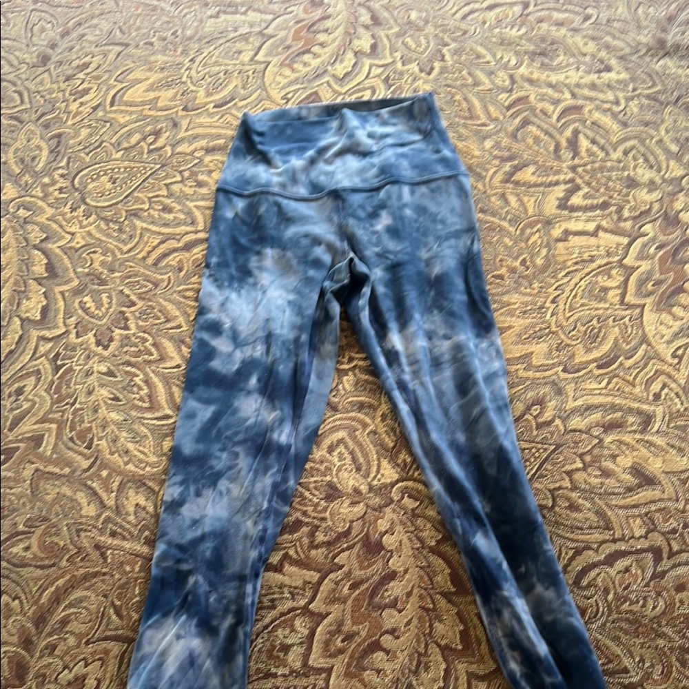 Lululemon Diamond Dye- navy blue and lava
